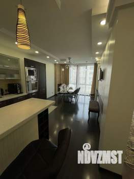 4-к квартира, вторичка, 140м2, 3/6 этаж