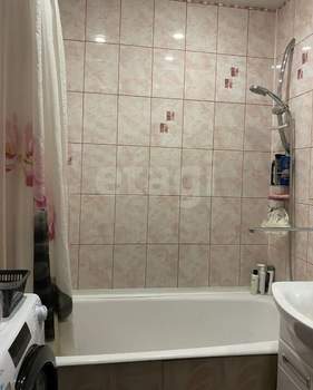 2-к квартира, вторичка, 64м2, 2/10 этаж