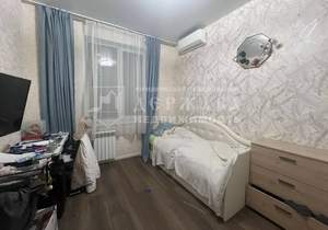 3-к квартира, вторичка, 60м2, 1/5 этаж