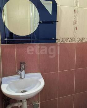 3-к квартира, вторичка, 62м2, 5/5 этаж