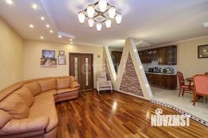 4-к квартира, вторичка, 142м2, 4/6 этаж