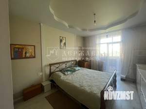 3-к квартира, вторичка, 98м2, 2/4 этаж