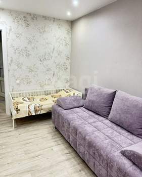 2-к квартира, вторичка, 52м2, 1/9 этаж