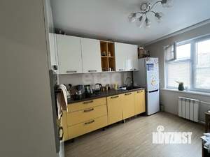 2-к квартира, вторичка, 63м2, 1/9 этаж