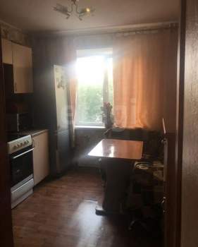 3-к квартира, вторичка, 63м2, 1/10 этаж