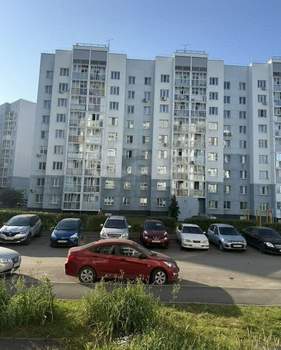 2-к квартира, вторичка, 52м2, 1/9 этаж