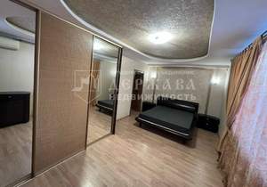 4-к квартира, вторичка, 100м2, 3/15 этаж