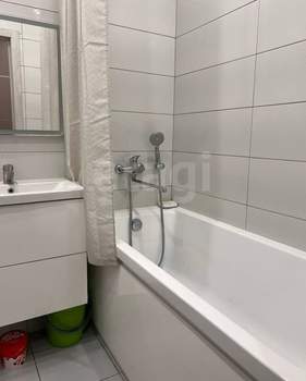 2-к квартира, вторичка, 42м2, 3/18 этаж