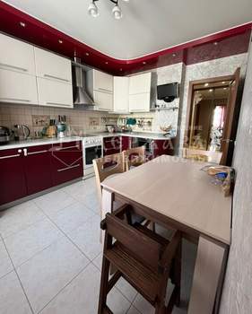 2-к квартира, вторичка, 63м2, 5/10 этаж