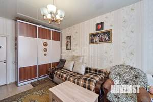 2-к квартира, вторичка, 61м2, 1/4 этаж