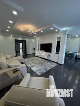 4-к квартира, вторичка, 140м2, 3/6 этаж