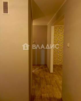 2-к квартира, вторичка, 46м2, 3/5 этаж