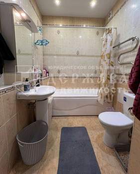 3-к квартира, вторичка, 60м2, 1/5 этаж