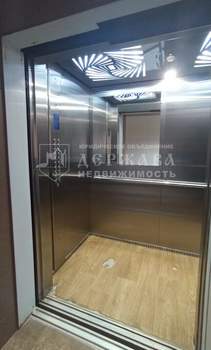 2-к квартира, вторичка, 61м2, 11/18 этаж