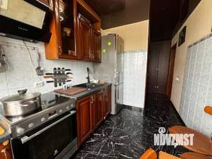 4-к квартира, вторичка, 74м2, 8/9 этаж