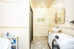 3-к квартира, вторичка, 79м2, 2/5 этаж