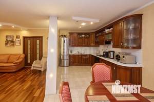 4-к квартира, вторичка, 142м2, 4/6 этаж