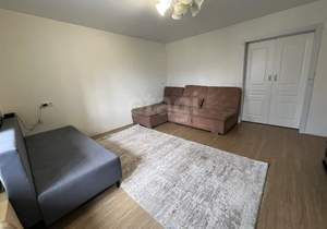 2-к квартира, вторичка, 63м2, 1/9 этаж