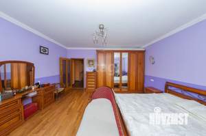 4-к квартира, вторичка, 137м2, 3/5 этаж