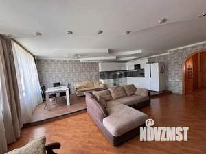 3-к квартира, вторичка, 121м2, 3/7 этаж