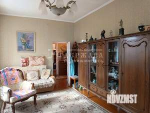 2-к квартира, вторичка, 55м2, 3/5 этаж