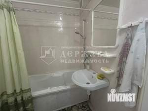 2-к квартира, вторичка, 53м2, 3/5 этаж