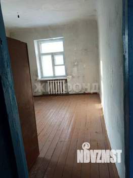 3-к квартира, вторичка, 58м2, 2/2 этаж