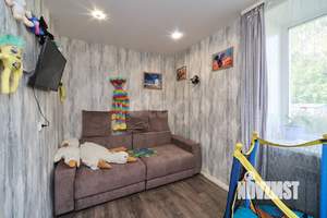 3-к квартира, вторичка, 62м2, 1/2 этаж