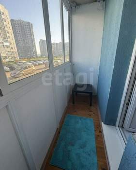 2-к квартира, вторичка, 52м2, 1/9 этаж