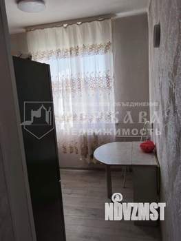 3-к квартира, вторичка, 58м2, 5/5 этаж