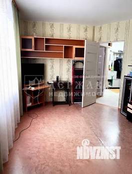 2-к квартира, вторичка, 44м2, 3/3 этаж