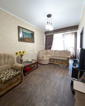3-к квартира, вторичка, 88м2, 1/5 этаж