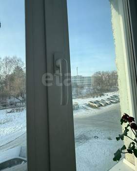 3-к квартира, вторичка, 48м2, 3/5 этаж