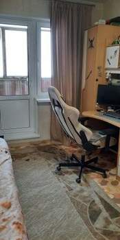 4-к квартира, вторичка, 74м2, 9/9 этаж