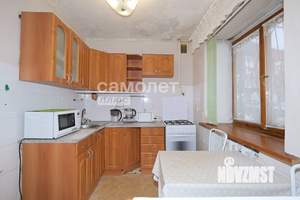 3-к квартира, вторичка, 54м2, 1/5 этаж