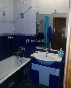 2-к квартира, вторичка, 63м2, 3/10 этаж