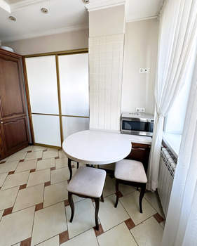 4-к квартира, вторичка, 117м2, 11/16 этаж