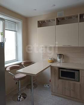 3-к квартира, вторичка, 62м2, 6/9 этаж