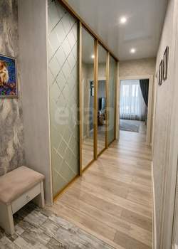 3-к квартира, вторичка, 70м2, 9/14 этаж