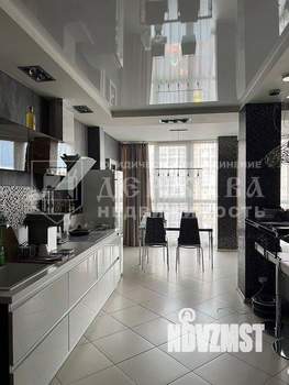 3-к квартира, вторичка, 95м2, 5/15 этаж