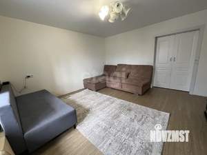 2-к квартира, вторичка, 63м2, 1/9 этаж