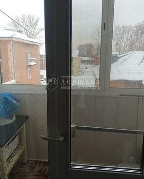 3-к квартира, вторичка, 70м2, 3/3 этаж