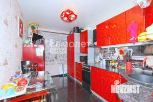 2-к квартира, вторичка, 52м2, 1/10 этаж