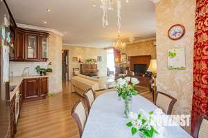 4-к квартира, вторичка, 145м2, 14/14 этаж