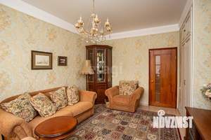 3-к квартира, вторичка, 67м2, 1/4 этаж