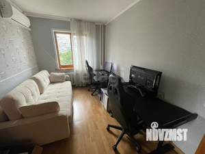 3-к квартира, вторичка, 63м2, 2/10 этаж