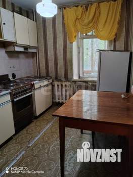 2-к квартира, вторичка, 49м2, 1/5 этаж