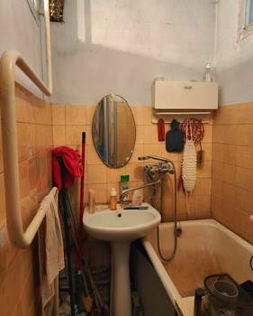 3-к квартира, вторичка, 57м2, 1/5 этаж