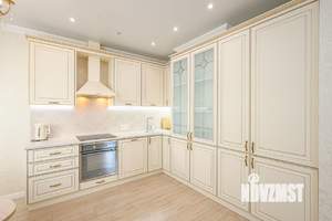 2-к квартира, вторичка, 61м2, 16/25 этаж