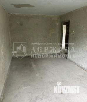 3-к квартира, вторичка, 61м2, 1/5 этаж